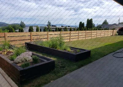 Residential 4' Horizontal Cedar Fence