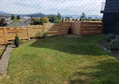 Residential 4' Stepped Horizontal Cedar Fence